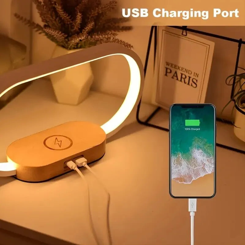 ChargeEasy™ Pro | Built-in light with wireless charging station