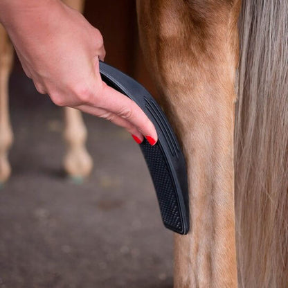 6-In-1 Horse Brush | Horse Brush