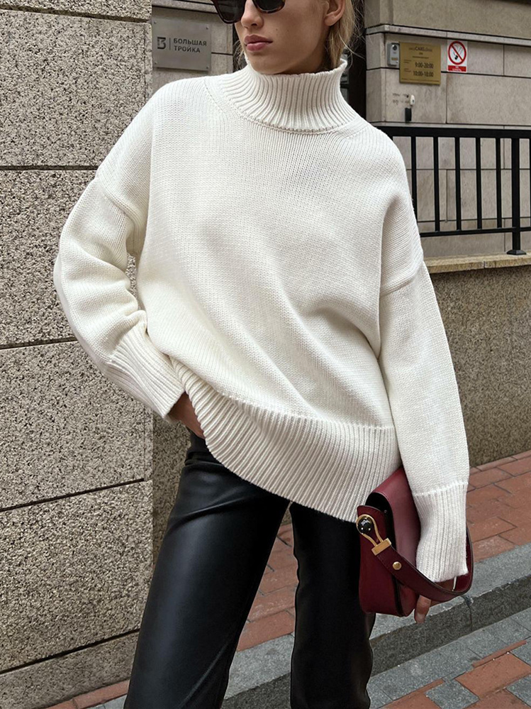 Livia | Minimalist Basic Turtleneck Sweater