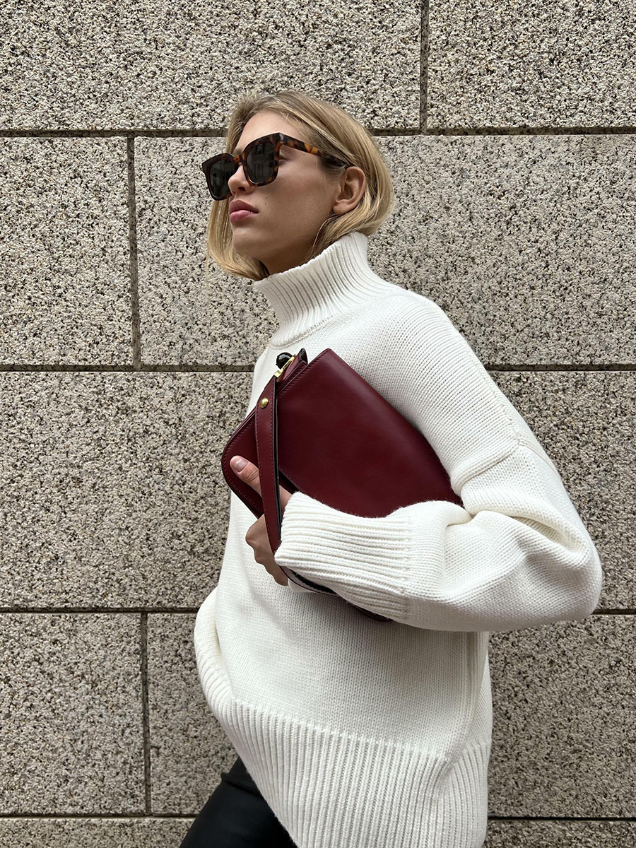 Livia | Minimalist Basic Turtleneck Sweater